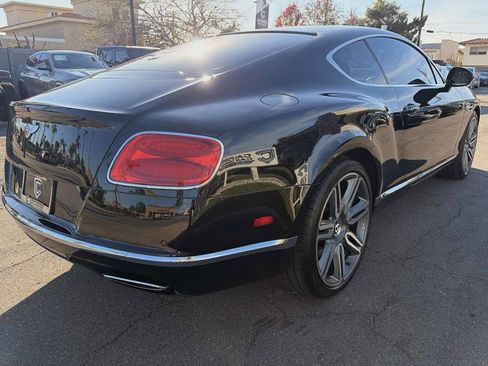 Used 2017 Bentley Continental GT image 40