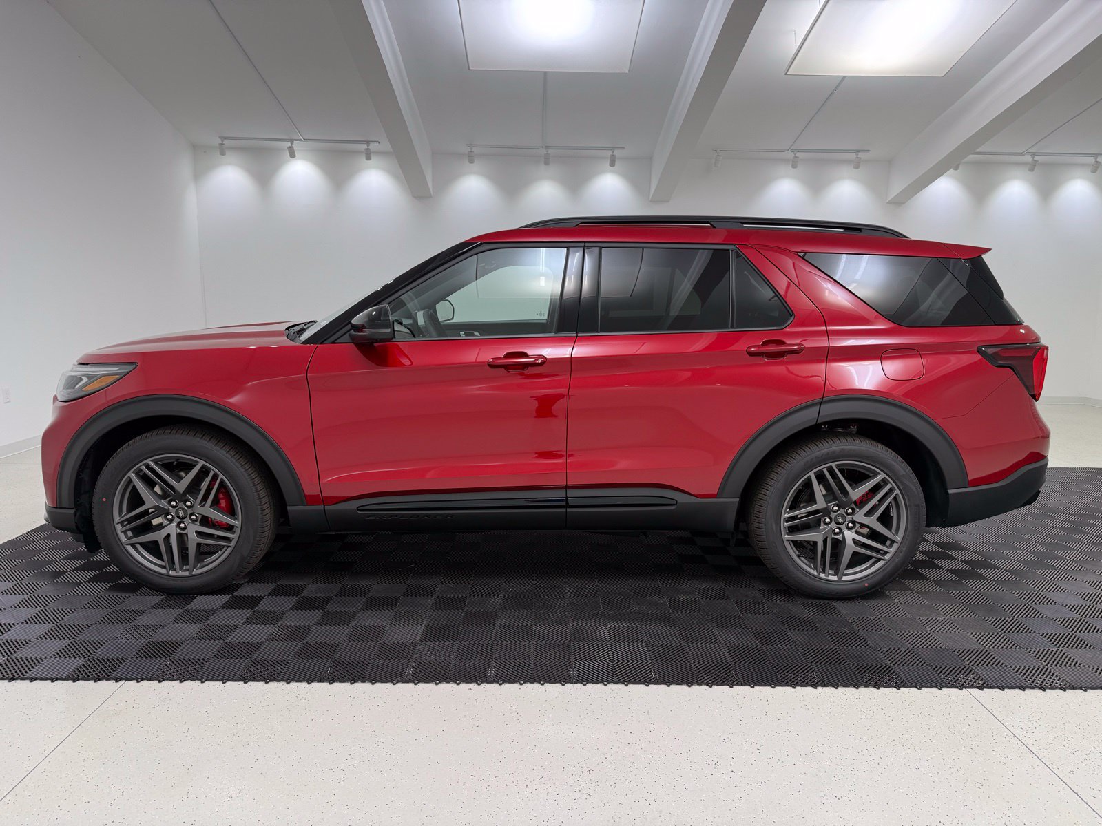 New 2026 Ford Explorer ST w/ Sun And Sound Package AWD/4WD image 4