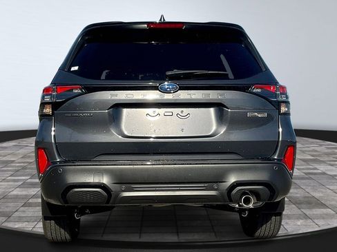 New 2025 Subaru Forester Touring image 4