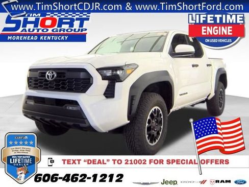 Used 2025 Toyota Tacoma TRD Off-Road AWD/4WD image 1