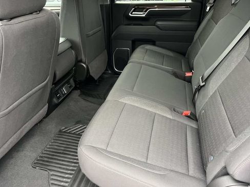 Used 2025 Chevrolet Silverado 2500 LT w/ Safety Package AWD/4WD image 17