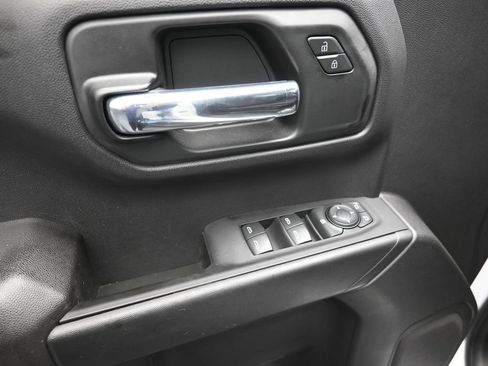 Used 2024 Chevrolet Silverado 1500 Custom RWD image 10