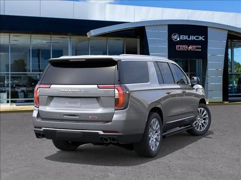New 2026 GMC Yukon XL Denali w/ Denali Reserve Package AWD/4WD image 4