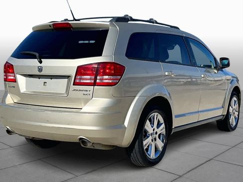 Used 2010 Dodge Journey SXT w/ Navigation & Sound Group I image 12