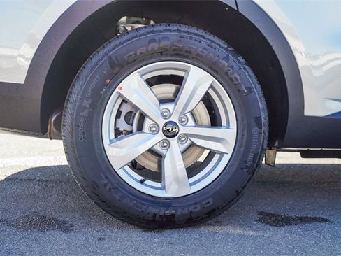 New 2026 Kia Sorento LX image 9