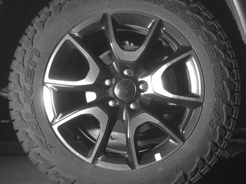 Used 2025 Jeep Compass Trailhawk AWD/4WD image 15