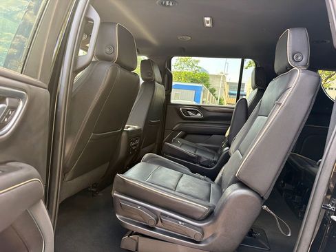 Used 2021 Chevrolet Suburban Premier AWD/4WD image 20