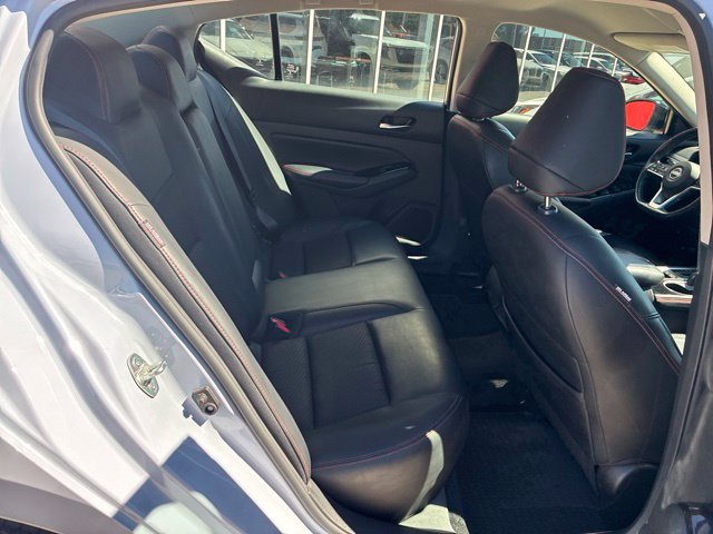 Used 2024 Nissan Altima 2.5 SR FWD image 9