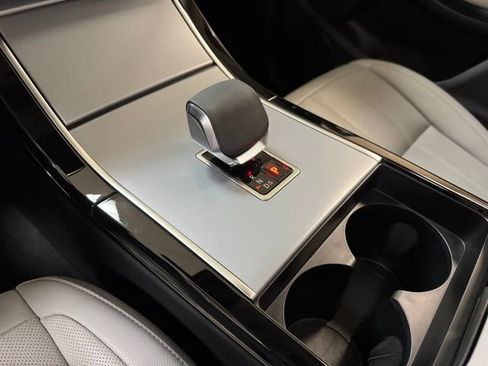 Used 2024 Land Rover Range Rover Evoque S image 19