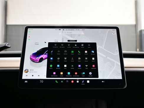 Used 2022 Tesla Model 3 Performance image 20