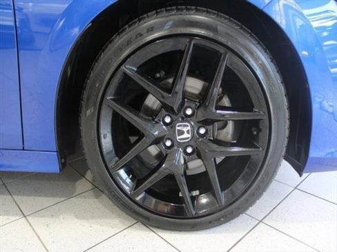 Used 2023 Honda Civic Sport image 9