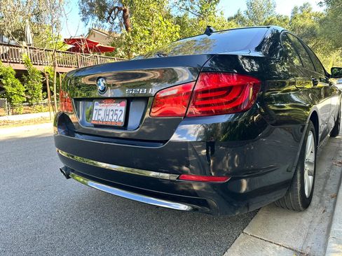 Used 2011 BMW 528i Sedan image 6