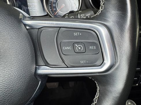 Used 2021 Jeep Wrangler Unlimited Sahara w/ Uconnect 4C Nav & Sound Group AWD/4WD image 16