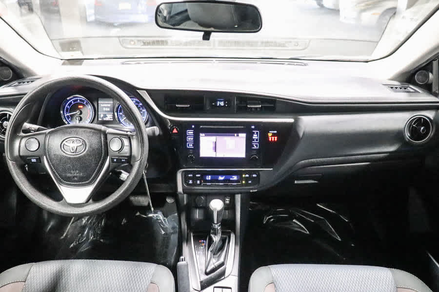 Certified 2019 Toyota Corolla LE FWD image 15