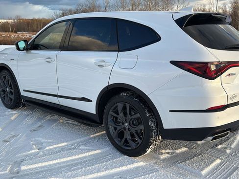 Used 2023 Acura MDX A-Spec image 11