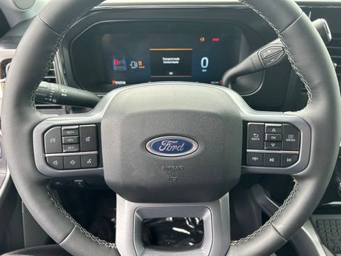 New 2026 Ford F250 Lariat w/ Black Appearance Package AWD/4WD image 29