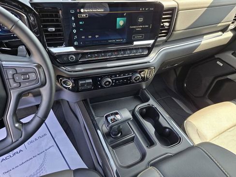Used 2025 Chevrolet Silverado 1500 ZR2 w/ Technology Package image 25