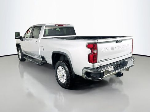 Used 2022 Chevrolet Silverado 3500 LT w/ Convenience Package image 5