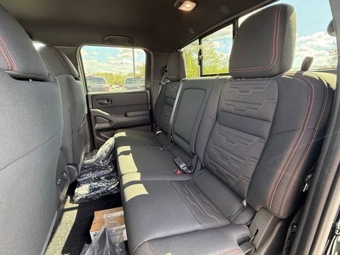 New 2026 Nissan Frontier PRO-4X w/ Pro-4x Convenience Package image 15