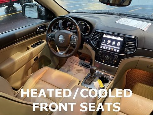 Used 2020 Jeep Grand Cherokee Overland image 2
