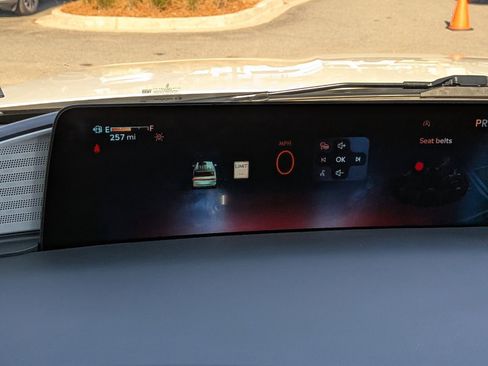 Certified 2025 Lincoln Navigator L Black Label image 33