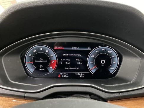Used 2021 Audi Q5 Premium Plus image 27
