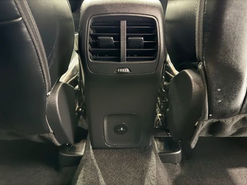 Certified 2025 Ford Escape ST-Line image 27