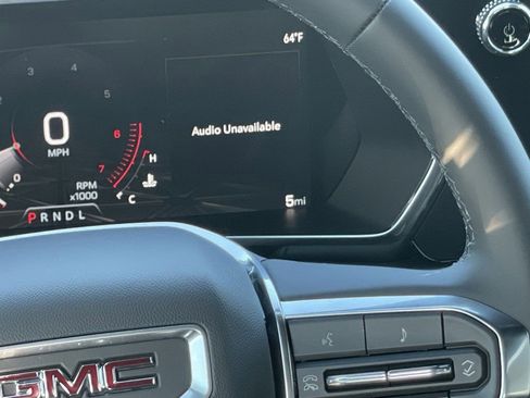 New 2026 GMC Canyon Elevation w/ Convenience Package image 16