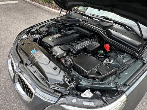 Used 2010 BMW 528i Sedan image 24