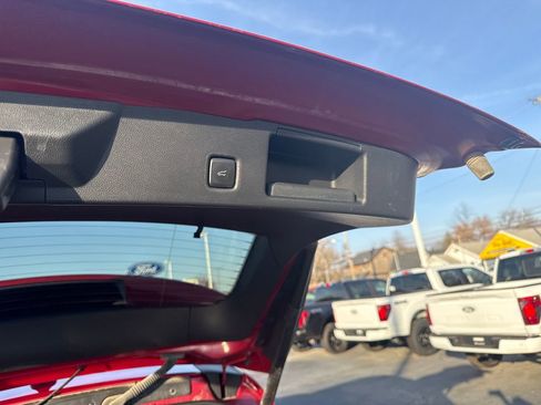 Used 2022 Ford Escape SE w/ Convenience Package image 12