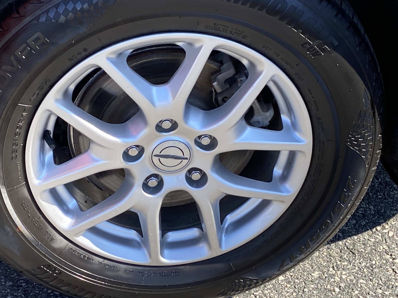 Used 2024 Chrysler Pacifica Touring-L FWD image 22