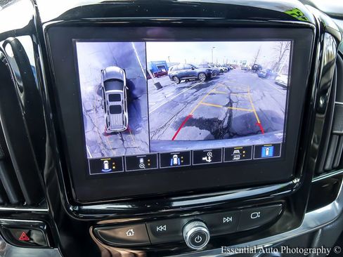 Used 2023 Chevrolet Traverse RS image 26