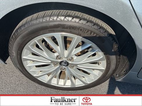 Certified 2019 Toyota Camry XLE w/ Driver Assist Package FWD image 12