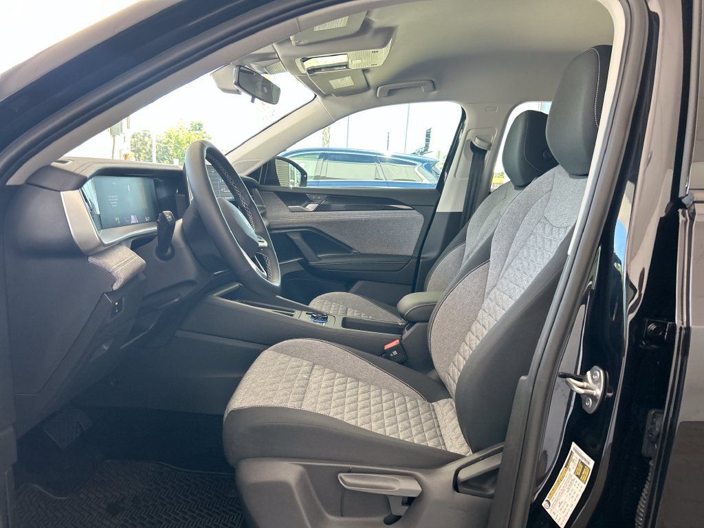 Certified 2026 Volkswagen Tiguan S FWD image 9