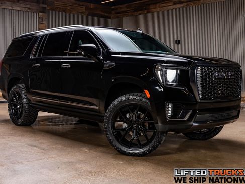 Used 2024 GMC Yukon XL Denali Ultimate image 1