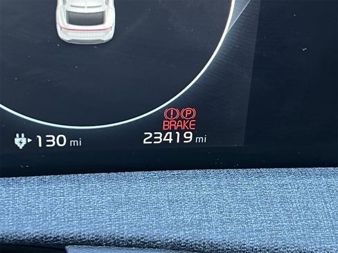 Used 2022 Kia EV6 Wind image 12