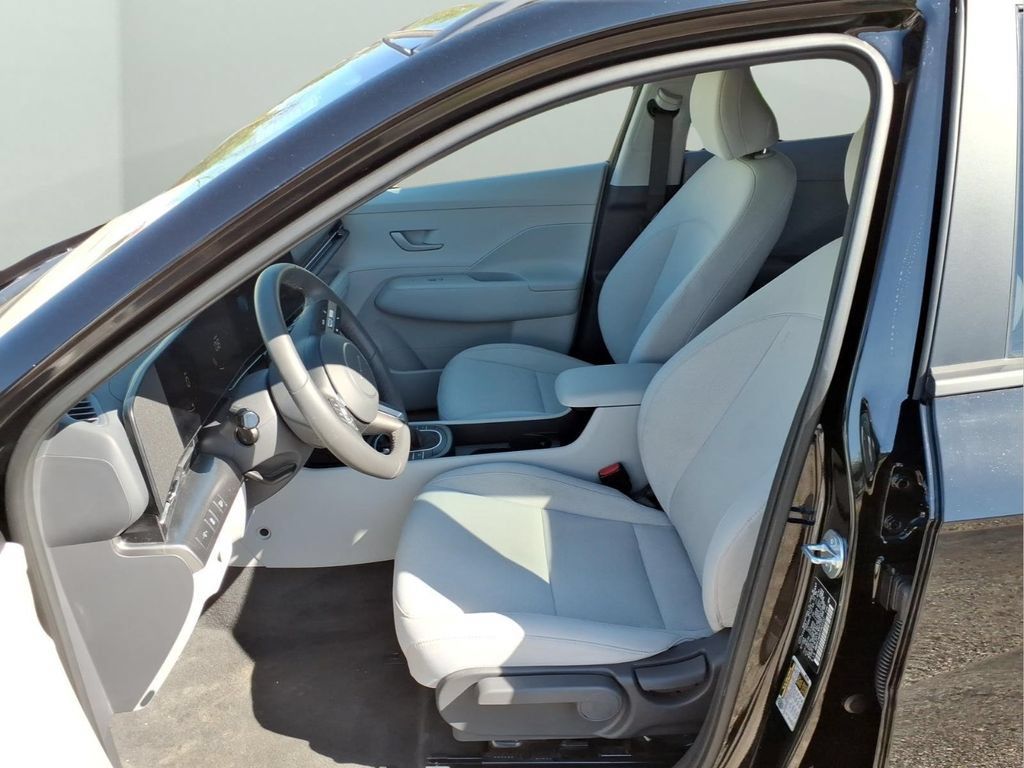 Used 2026 Hyundai Kona SEL Sport FWD image 28
