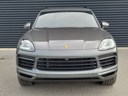 Certified 2023 Porsche Cayenne AWD/4WD image 10