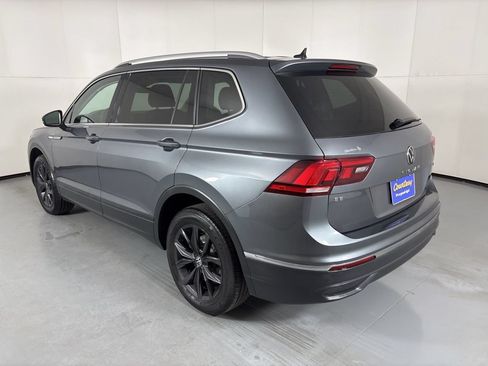 Used 2024 Volkswagen Tiguan SE AWD/4WD image 6