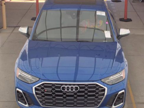 Used 2022 Audi SQ5 Premium Plus w/ Premium Plus Package AWD/4WD image 2