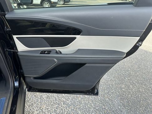 Certified 2024 Lincoln Nautilus Premier image 19