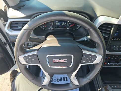 Used 2023 GMC Acadia SLE w/ Driver Convenience Package image 43