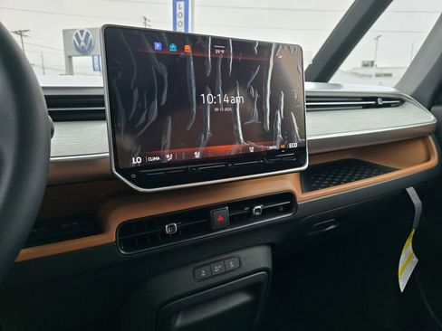 New 2025 Volkswagen ID. Buzz Pro S Plus image 24
