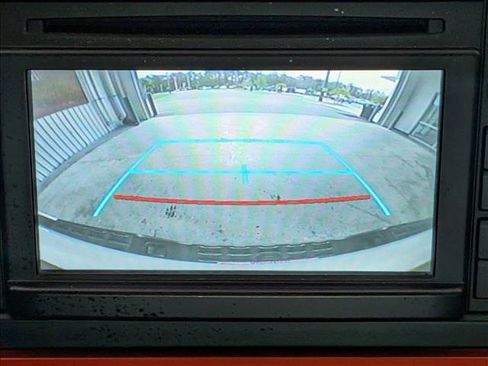 Used 2017 Toyota Tacoma SR image 12