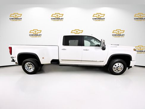 Used 2024 Chevrolet Silverado 3500 High Country w/ High Country Premium Package AWD/4WD image 9