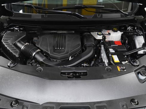 Used 2025 Buick Enclave Avenir w/ Super Cruise Package image 30