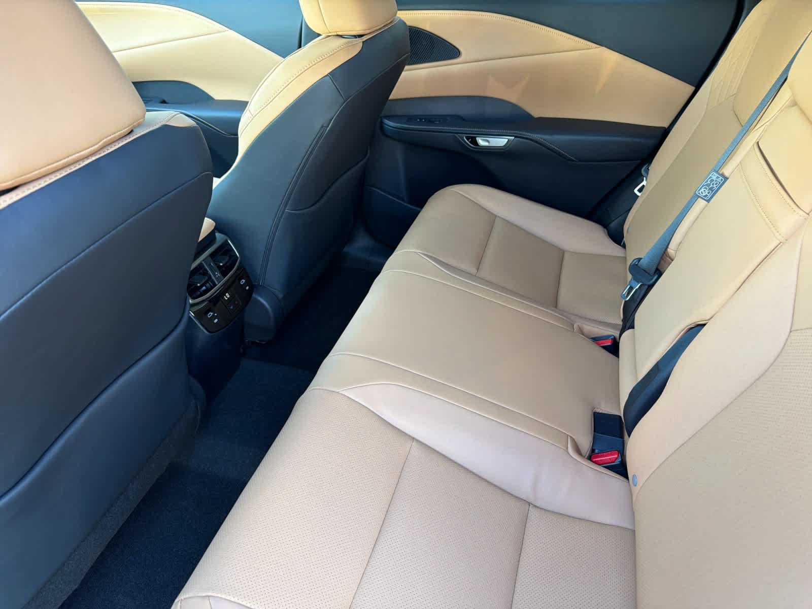New 2026 Lexus RX 350 AWD w/ Accessory Package (Z1) image 4