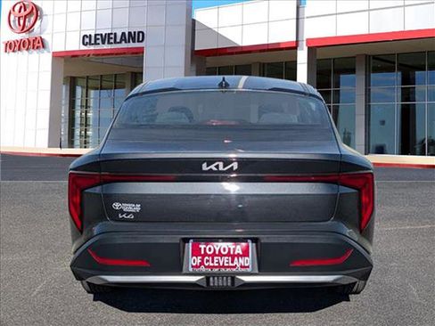 Used 2025 Kia K4 LX image 6