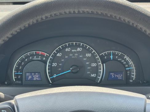 Used 2012 Toyota Camry XLE FWD image 14