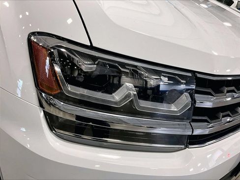 Used 2019 Volkswagen Atlas SE w/ Towing Package AWD/4WD image 34